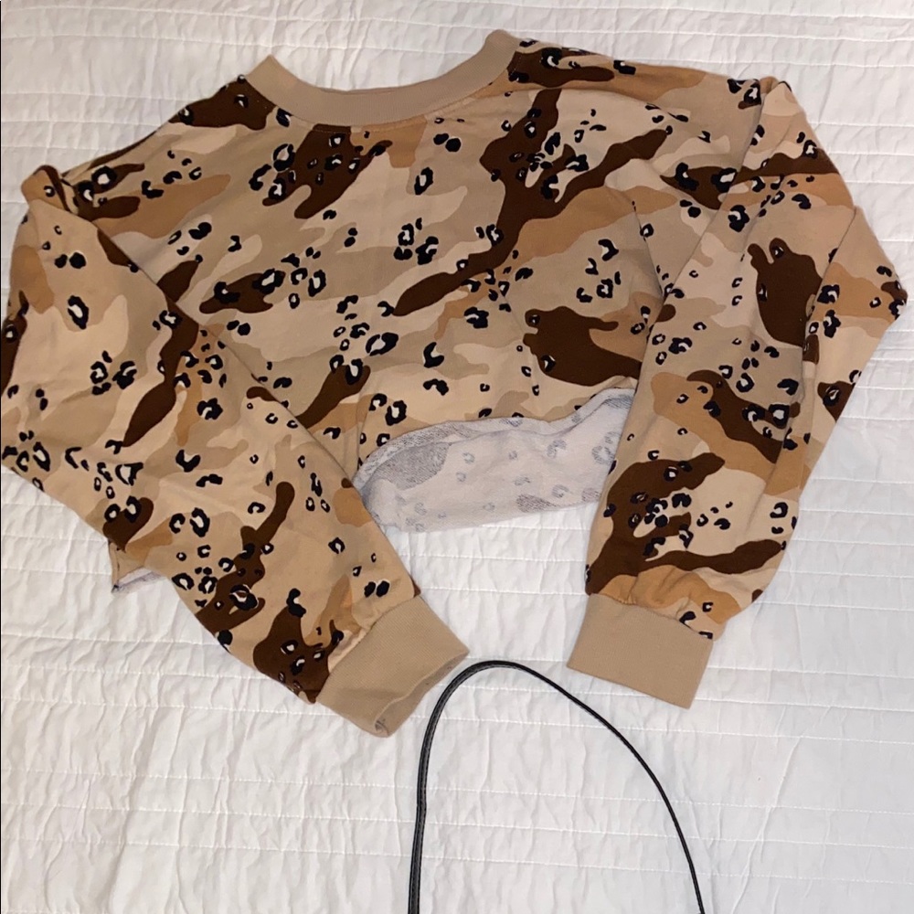 Crop Cameo print crew neck sweatshirt